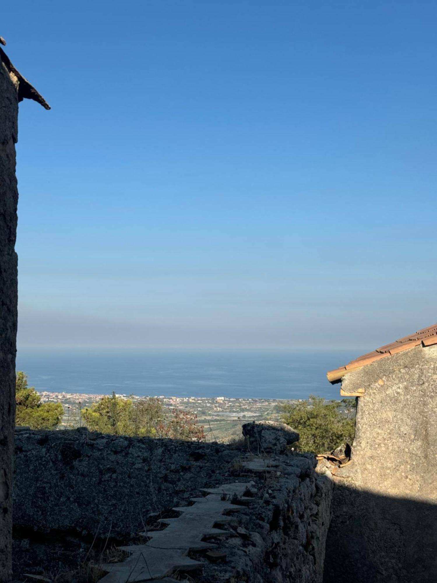 La Rosa Blu Bed & Breakfast Gerace Exterior photo
